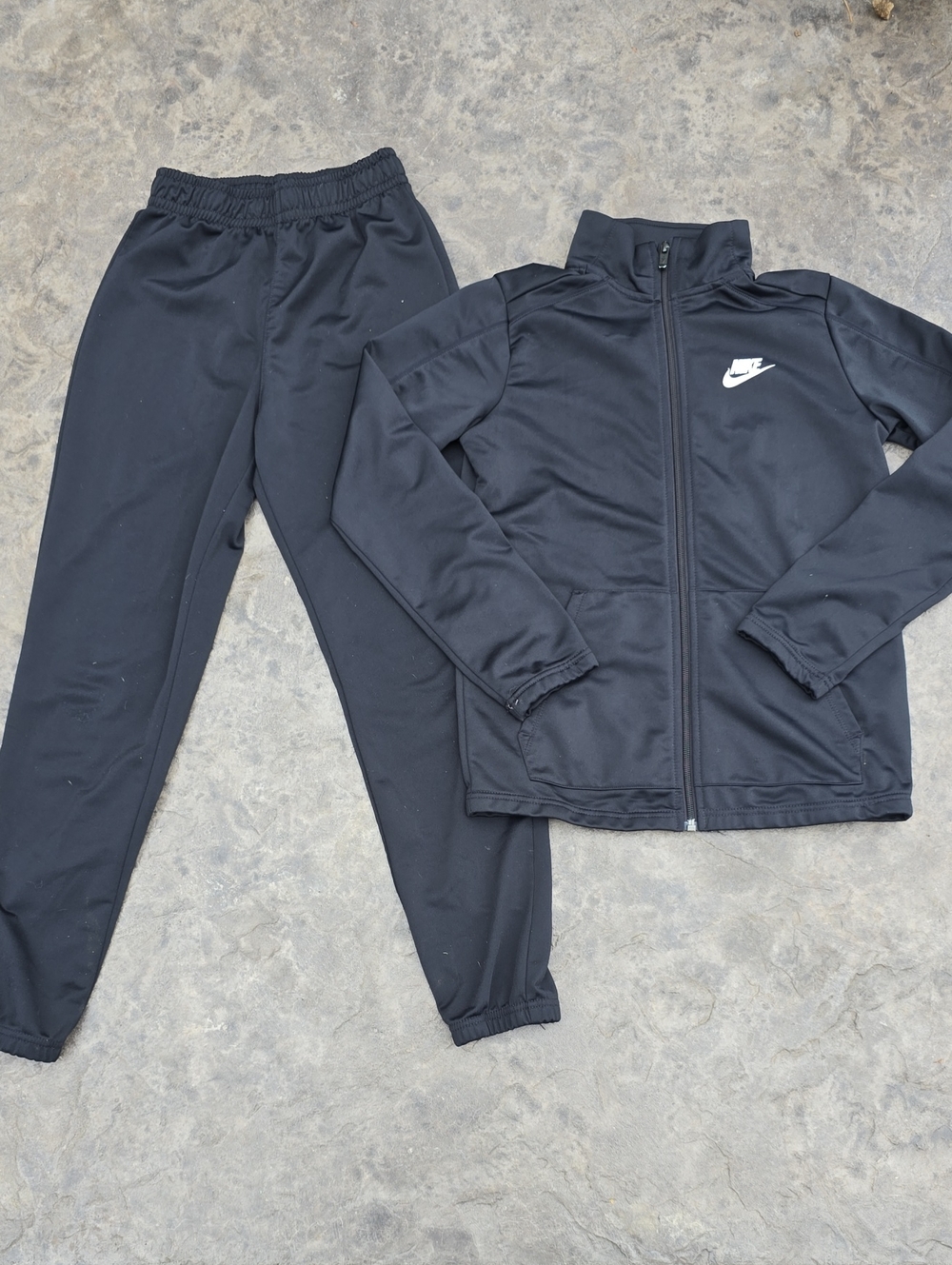 Nike Kids' Black Track Jacket and Pants Set Youth LARGE EUC